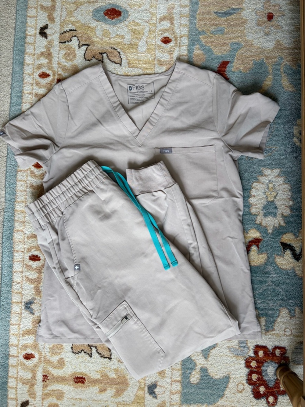 FIGS Catarina Scrub Set Boulder Small Top Medium Petite Zamora Jogger